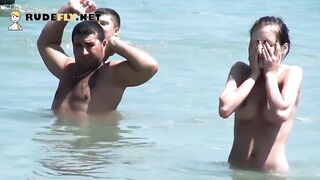 Young nudist teenie suntanning nacked
