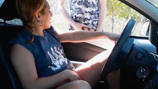 Blonde offer a fellatio to a stranger inside the park parking lot