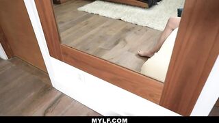 A Creamy Oral Sex Will Do A Miracle For Huge Breasts Blonde Mom Linzee Ryder