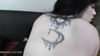 Amilia Onyx Thick 19 Year Old Gorgeous Natural Melons & Extra Wide Booty Squirts into point of view