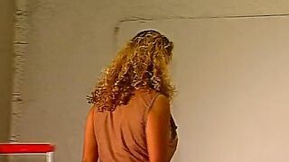 Blonde geile Milf beim Casting