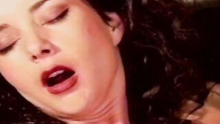 2 cougar sisters fingered their bushy pussies