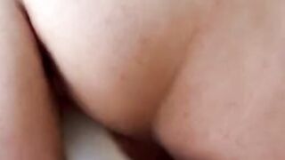 Bolognese housewife masturbates at home with a dildo