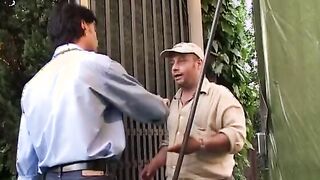 Doppio cazzo all'aperto