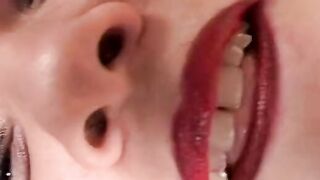 babe dark hair Simona masturbates with a sex toy to enjoy