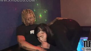 Karaoke bar nailed with BBW Suzy