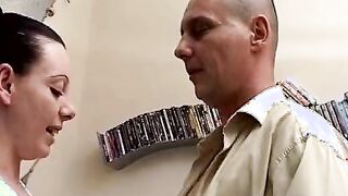Hoe getting screwed by her hubby when he gets back from