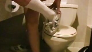 LESSONS INSIDE FEET LOVE