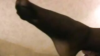 LESSONS INSIDE FEET LOVE