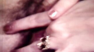 LADIES INTO CHAINS 01