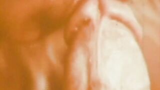 HIPPIES INSIDE HEAT - 01