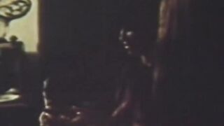 HITCH HIKING HIPPIES 01