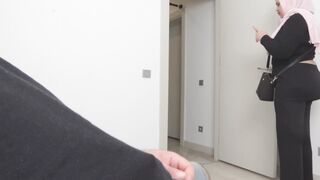 Young lady caught me jerking off. Risky jacking off and Dickflashing.