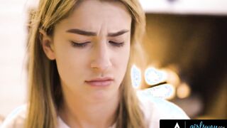 GIRLSWAY - Kristen Scott Is Passionately Scissored By The Goddess Kenna James After Eating Her Vagina