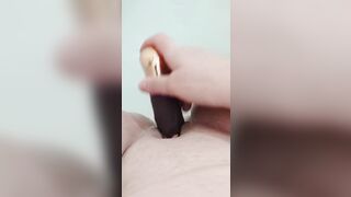 Taracarrider Squirting in Bathwater for a Nasty Bath-Tub