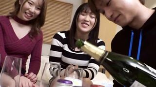 出演：辻さくら 由良まりの 【美白ボイン美女4P編】F巨乳のバニーガールちゃん ヤリマンまんこの感度が良すぎてｗ 高画質フル動画はこちら⇛https://is.gd/HNiweW