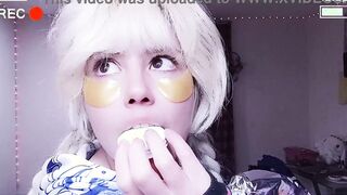 Taki-senpai gave me an Oreo, this is thanks to me