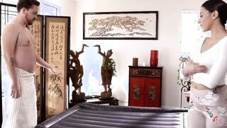 Masseuse Hime Marie Has The Best Reviews For Happy Endings