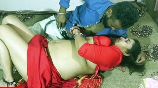 Desi goddess Milf Aunty Merry Christmas day sex with dish boy ! indian Xmas sex with red saree