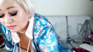 My step milf is an actress! After the Christmas tale, returning home, a older bitch confides inside her step son)))