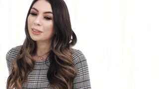 Fake Jugs Girl Kat Dior Vibrators Her Pussy With Double Sex Toy & Dildo - DOEGIRLS