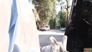 A pretty samaritan helps the juicy MILF with her vehicle and is rewarded with sex