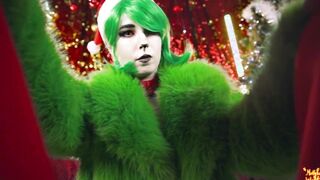 Grinch. goddess Christmas Cumshot - MollyRedWolf