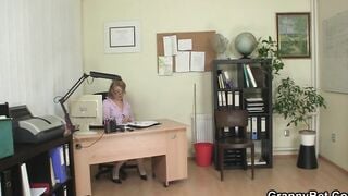 Older secretary loves sex with the boss