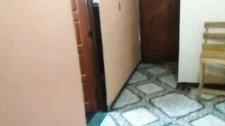 Corno flagra sua mulher Suzy furacão  com novinho
