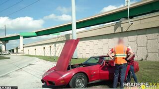 Roadside - Curvy Blonde Bombshell Gets Boned By Roadside Assistance