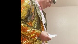 McHenry Cruiser Gets a Oral Sex as He Performs Standup Comedy