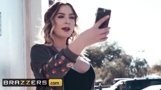 Brazzers - Social Media Hot Blair Williams Gets Banged! by Johnny's Humongous Penis inside the Fitting Room