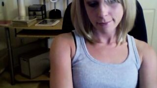 Kylie pretty butt and breasts Cam Performance