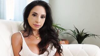 Stunning MILF Trinity St Clair Lets Young Virgin Boy Nailed her Pussy