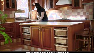 Goddess not-so-innocent pussy with mouth screwed by burglar