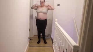 Fiance gets naked nude showing off her huge titted and bum