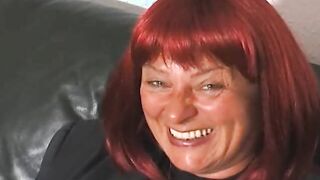 housewife blows vacuum cleaner salesman's nuts empty