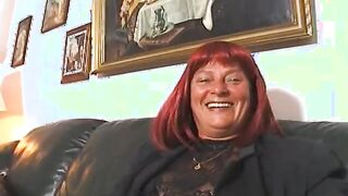 housewife blows vacuum cleaner salesman's nuts empty