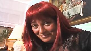 housewife blows vacuum cleaner salesman's nuts empty