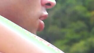 Sara Lemos is a babe blonde liking anal sex outdoor