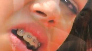 Sara Lemos is a babe blonde liking anal sex outdoor