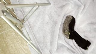 Msthroatmagic swallowing big black dick