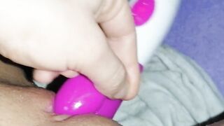 I jerk off my snatch while watching a porn movie and listening to music. Real orgasam