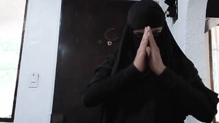 mom Muslim Arab Step Milf Amateur Ride Anal Vibrator And Squirts Inside Ebony Niqab Hijab On