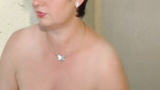 a petite and a chubby cougar play with their nude bodies
