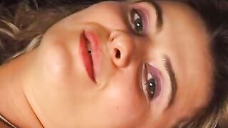 Teen do petting and cum on each other's hands