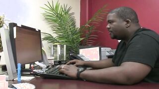 Victoria Lawson Gets Her Cunt Screwed Live Into A Chat Room