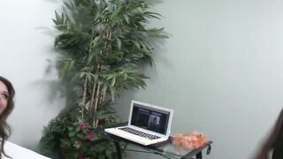 Victoria Lawson Gets Her Cunt Screwed Live Into A Chat Room