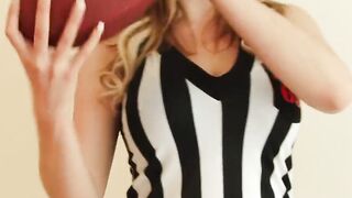 Blonde bimbo gives her hungry vagina a long vibrator
