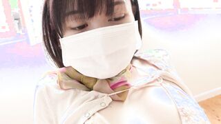 Mei is a fair-skinned performer with a petite figure.